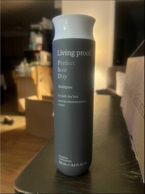 Living Proof PhD Hydrating Shampoo